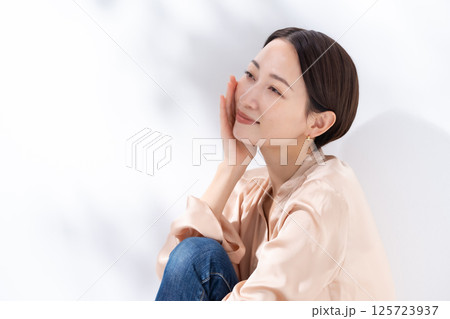 日差し ビューティー 夏 日差し ビューティー 夏 125723937