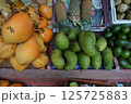 露天の野菜 125725883