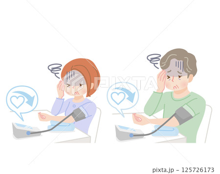 血圧を測る中年夫婦_低血圧 125726173