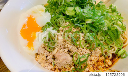 広島のピリ辛美味しい汁なし坦々麺 広島のピリ辛美味しい汁なし坦々麺 125728906