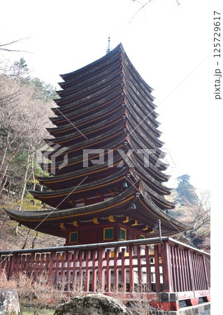 大和多武峰　談山神社　十三重塔 125729617