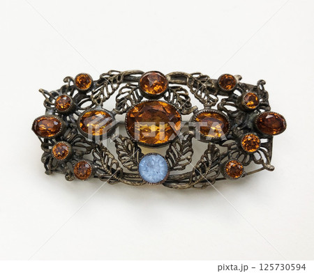 Retro inspired brooch womens fashion jewelry photo 125730594