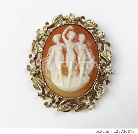 Brooch with vintage charm for women flat clean photo 125730873