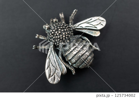 Jewelry photo womens vintage floral brooch product image 125734002