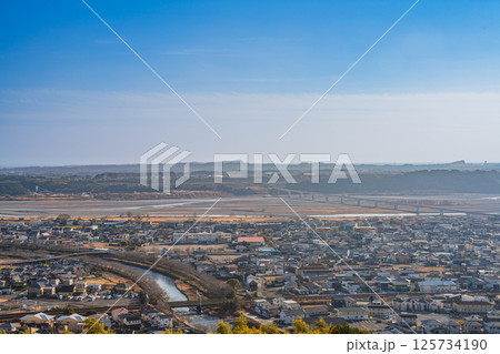 島田市の白岩寺公園から見た島田市の街並みと風景(静岡県) 島田市の白岩寺公園から見た島田市の街並みと風景(静岡県) 125734190