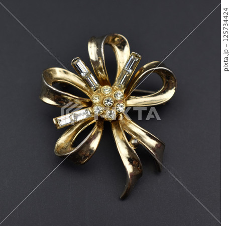 Elegant vintage brooch jewelry photo for womens fashion 125734424
