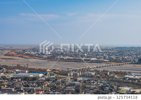 島田市の白岩寺公園から見た島田市の街並みと風景(静岡県) 125734518