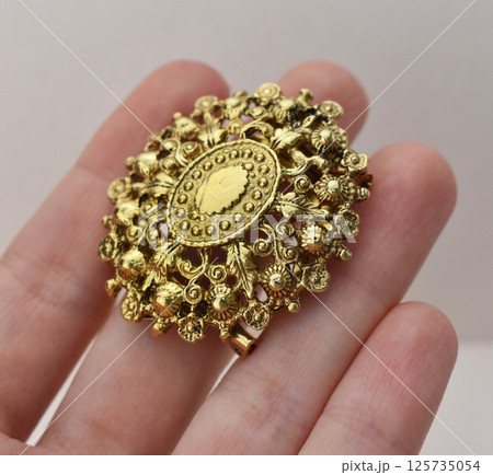 Floral jewelry brooch vintage design product photo Floral jewelry brooch vintage design product photo 125735054