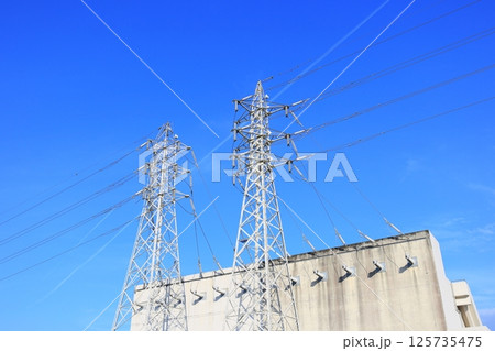 送電鉄塔 送電鉄塔 125735475