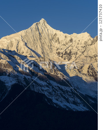 雲南省・梅里雪山カワカブ峰 / Meili Snow Mountains, Deqin, China 雲南省・梅里雪山カワカブ峰 / Meili Snow Mountains, Deqin, China 125737410