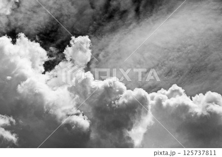 サンパウロの夏の入道雲と空　ブラジル 125737811