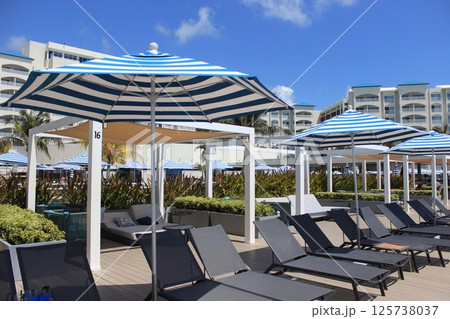 青い海と純白の砂で世界中から愛されるメキシコ随一リゾート、カンクン！オールインクルーシブホテル宿泊 125738037