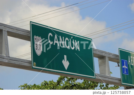 青い海と純白の砂で世界中から愛されるメキシコ随一リゾート、カンクン！オールインクルーシブホテル宿泊 125738057