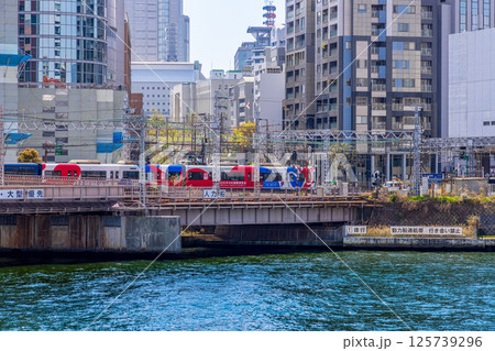 大阪城公園　(4月　晴れ) 125739296