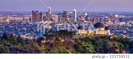 Griffith Observatory in Los Angels, California USA 125739531