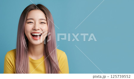 ナチュラルスマイル、心弾む瞬間 125739552