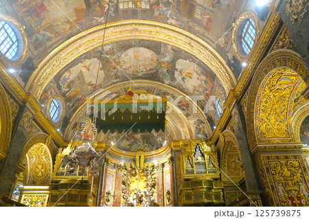 バレッタの聖ヨハネ大聖堂、中央祭壇 125739875