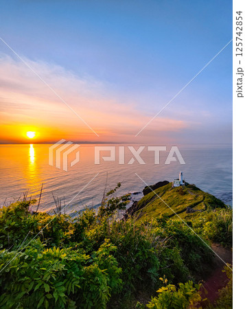 角田岬の夕暮れ 125742854