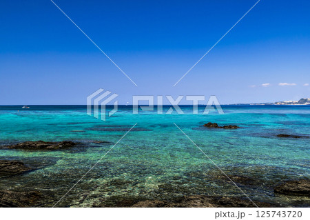 沖縄　海岸 125743720