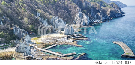 「青森県」ドローンで仏ヶ浦を空撮　下北半島佐井村 125743832