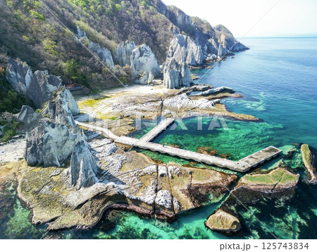 「青森県」ドローンで仏ヶ浦を空撮　下北半島佐井村 125743834