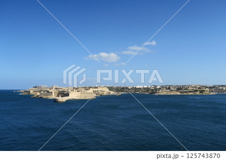聖エルモ砦から見たリカソーリ要塞 125743870