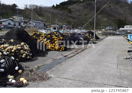漁村の風景 山形県庄内浜 漁村の風景 山形県庄内浜 125745867