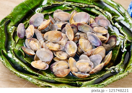 アサリ(中国産)の酒蒸し、あさりの酒蒸、シーフード料理。 アサリ(中国産)の酒蒸し、あさりの酒蒸、シーフード料理。 125748221