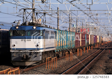 国鉄EF65形電気機関車：500番台貨物色 125748383
