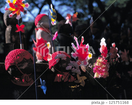 20年以上前の東京の風景 港区増上寺 地蔵尊 125751168