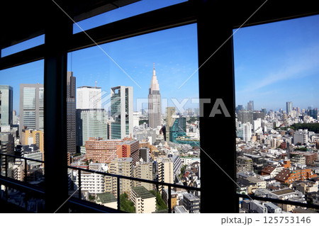 都会の風景 渋谷区代々木辺り 都会の風景 渋谷区代々木辺り 125753146