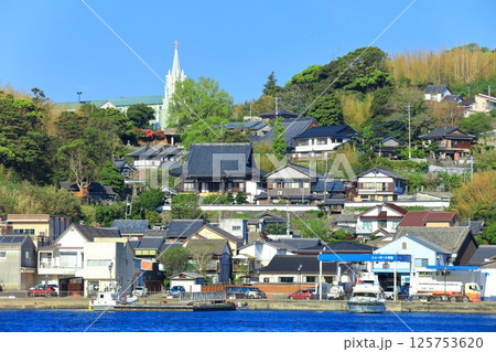 【長崎県】快晴の平戸港 125753620