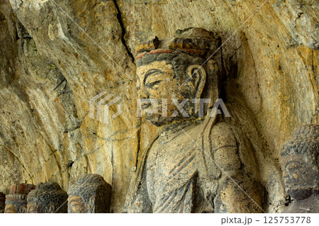 臼杵石仏の大日如来像 125753778