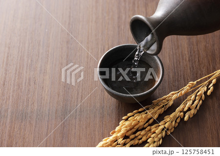 日本酒 日本酒 125758451