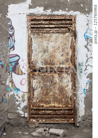 Closed rusted door, Gran Canaria, Spain Closed rusted door, Gran Canaria, Spain 125760968