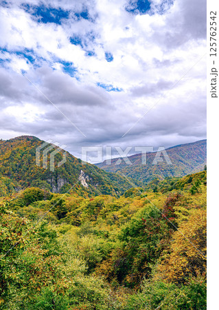 奥日光の山々と湖が織りなす絶景パノラマ 125762542