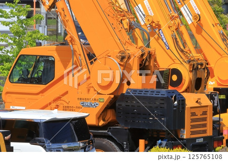 ラフテレーンクレーン（自走式クレーン） 125765108