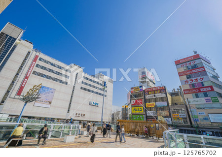 北千住駅　 125765702