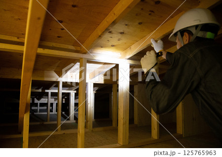 住宅と業者 125765963