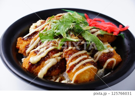 ソースチキンカツ丼 125766031