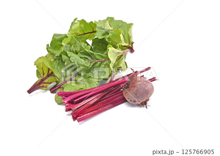 Organic beetroot with stem isolated on white background. 125766905