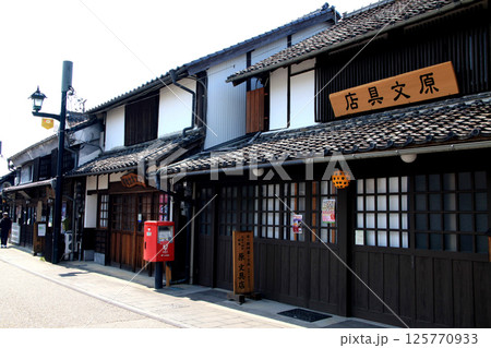 熊本県山鹿市 豊前街道の風情あるレトロな町並み 熊本県山鹿市 豊前街道の風情あるレトロな町並み 125770933
