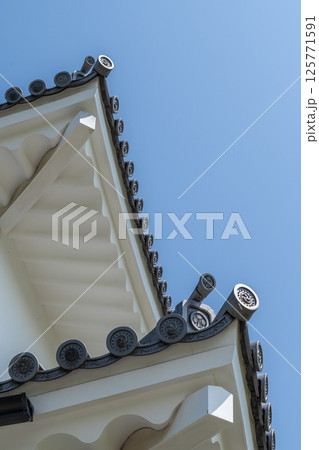 蟠龍櫓の瓦屋根（三重県桑名市　水門管理棟） 125771591