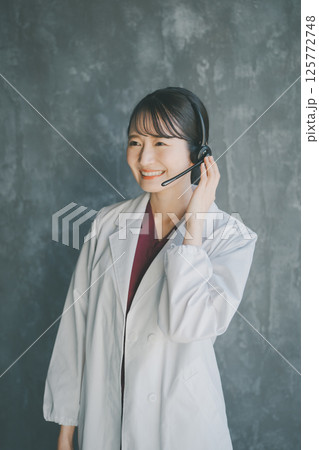 オンライン診療 125772748