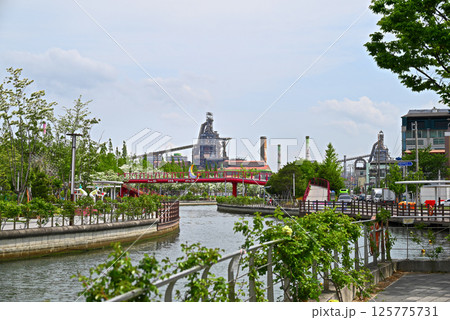 【韓国/浦項市】浦項運河と製鉄所のある風景 125775731