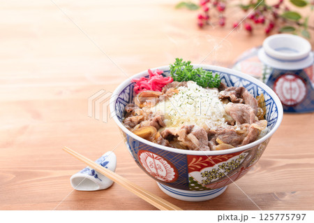 チーズ牛丼 125775797