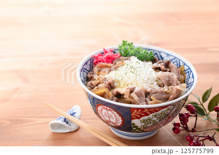 チーズ牛丼 チーズ牛丼 125775799