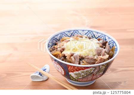 チーズ牛丼 125775804