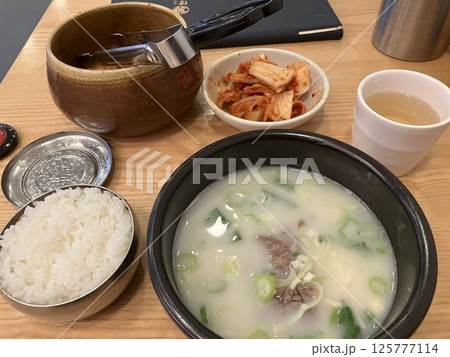 韓国　ソルロンタン定食 125777114