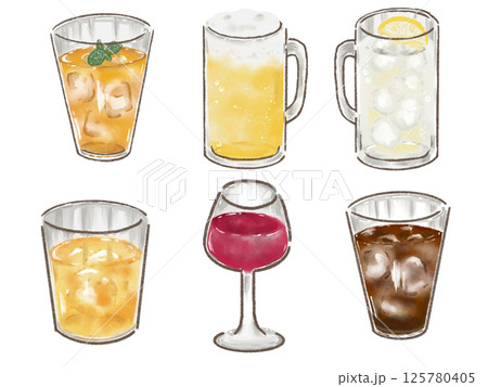 グラスに入ったお酒、カクテル、飲み物のイラストのセット 125780405